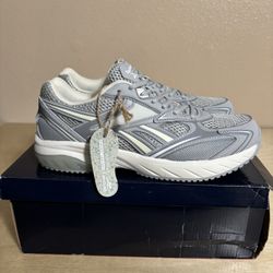 Men’s Reebok Shoes Size 10.5