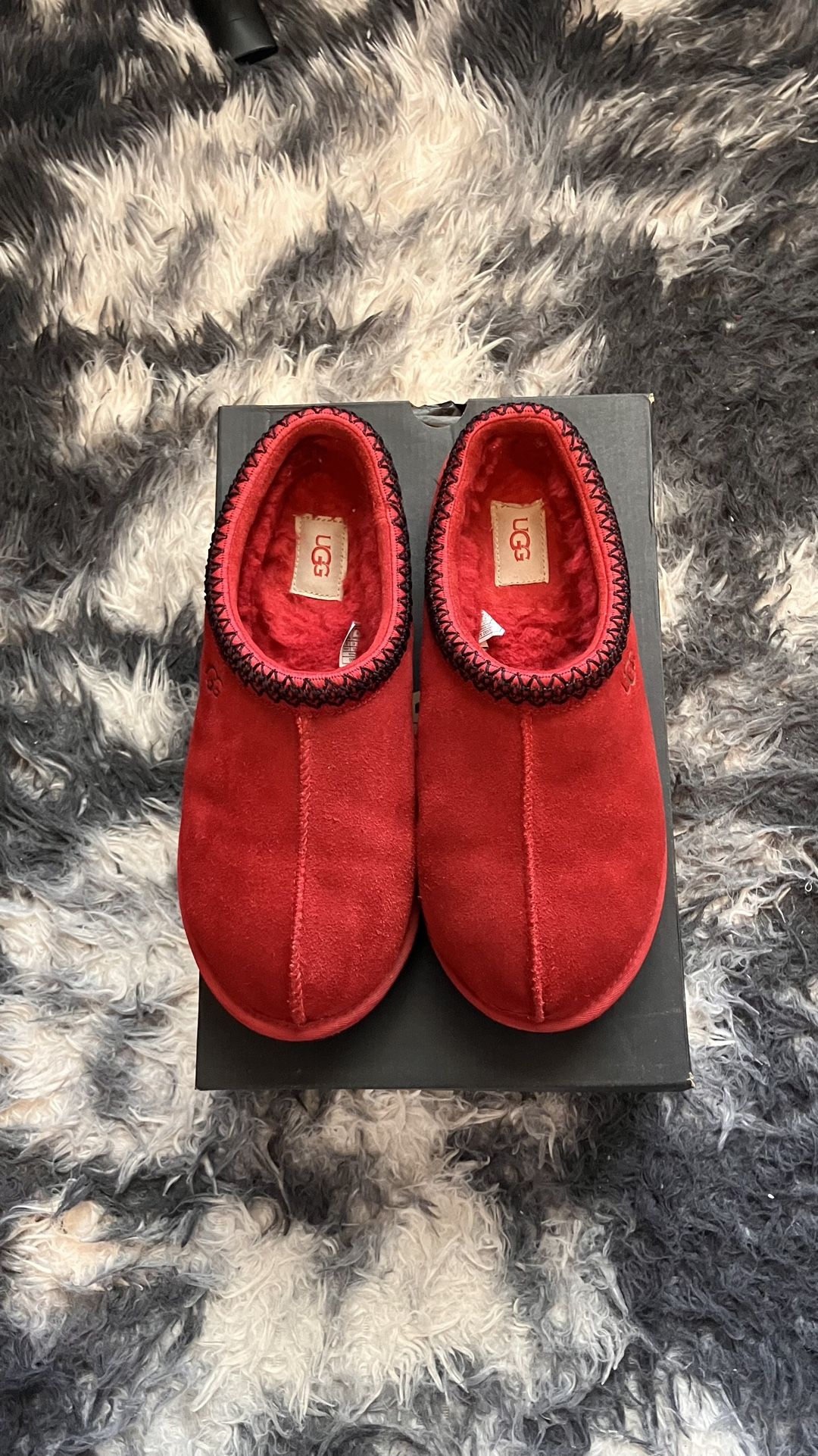 Size 10 Men’s - UGG Tasman Slipper Samba Red