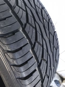 P305/45R22 118H ..Tire Brand New..$60..OBO