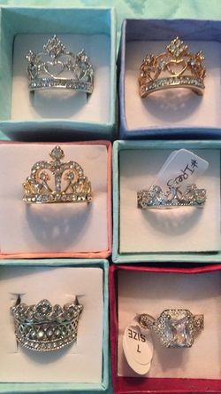 CROWN RINGS!