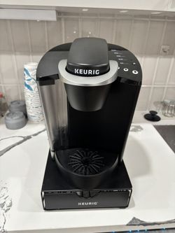 Keurig K-Classic Machine + Drawer