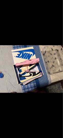 Travis Scott 1s low
