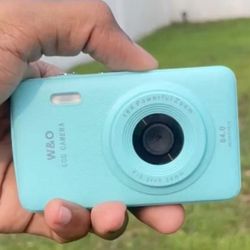 Rare Blue Digital Camera 64MP  camera  with 32Gb memory Card and Camera BOX - BRAND NEW