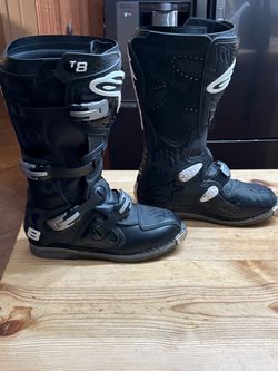 Alpinestars Tech 8 Motocross Boots