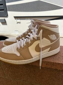 Jordan 1 Mid (GREAT CONDITION)