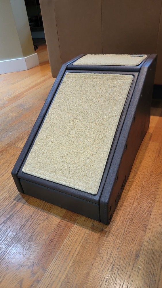 Pet Textured Ramp & Step. New. Lightweight, Assembled.
