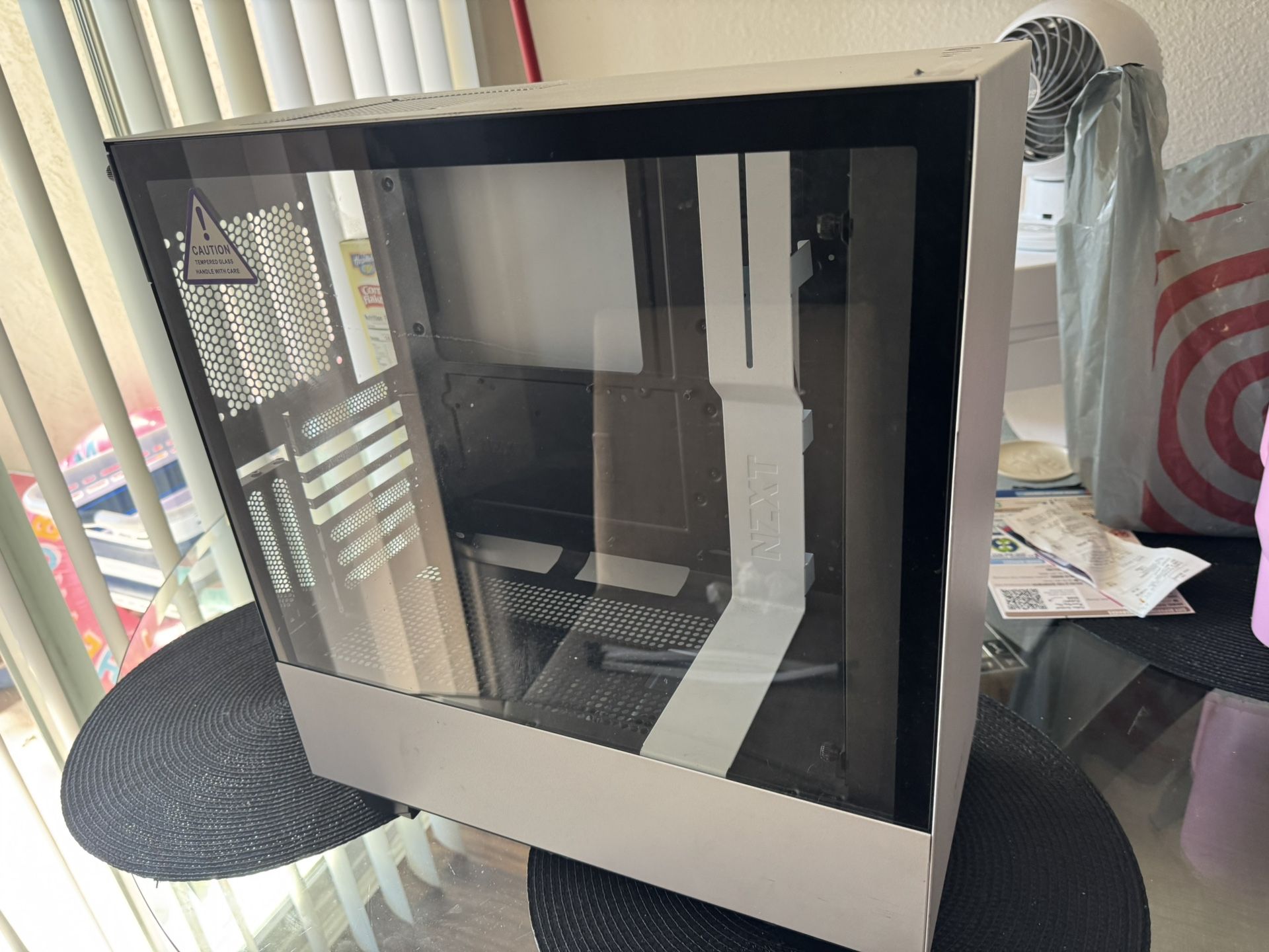 NZXT PC CASE