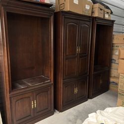 Cherrywood Bookshelves Pick Up Only In Newtown Square