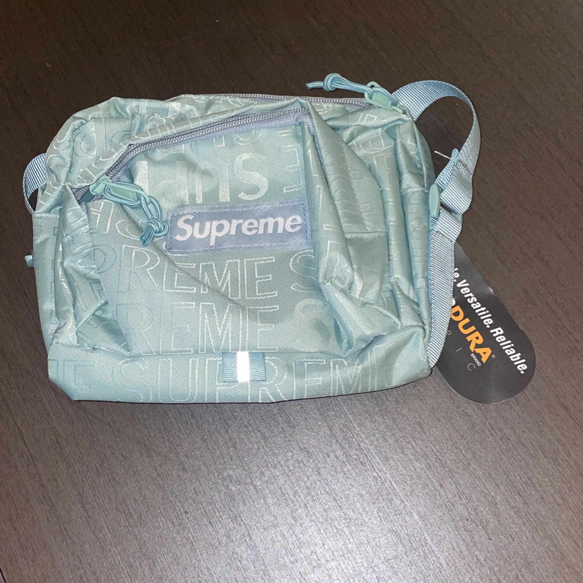 Supreme Shoulder Bag for Sale in Palmdale, CA - OfferUp