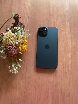 iPhone 15 battery 💯 ( Unlocked) 128gb black color