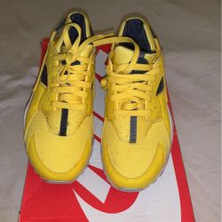 Women’s Nike Huarache Run 