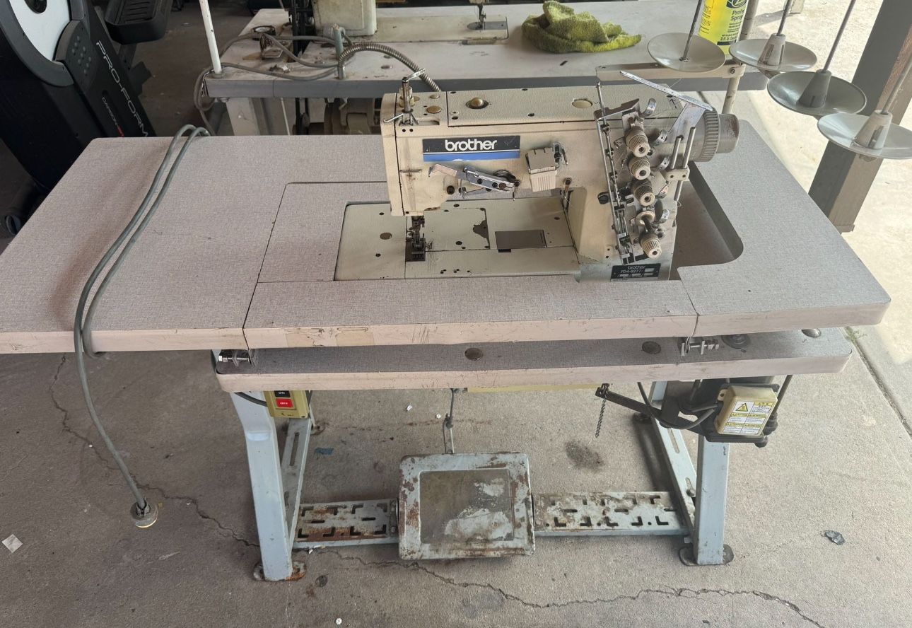 Sewing Machine (Brother)