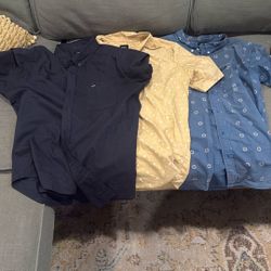 3 Large RVCA Button Ups Slim Fit Large
