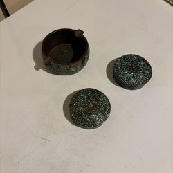 Vintage ash tray with trinket boxes. 