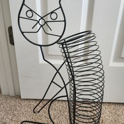 Cat-Themed Decorative Piece