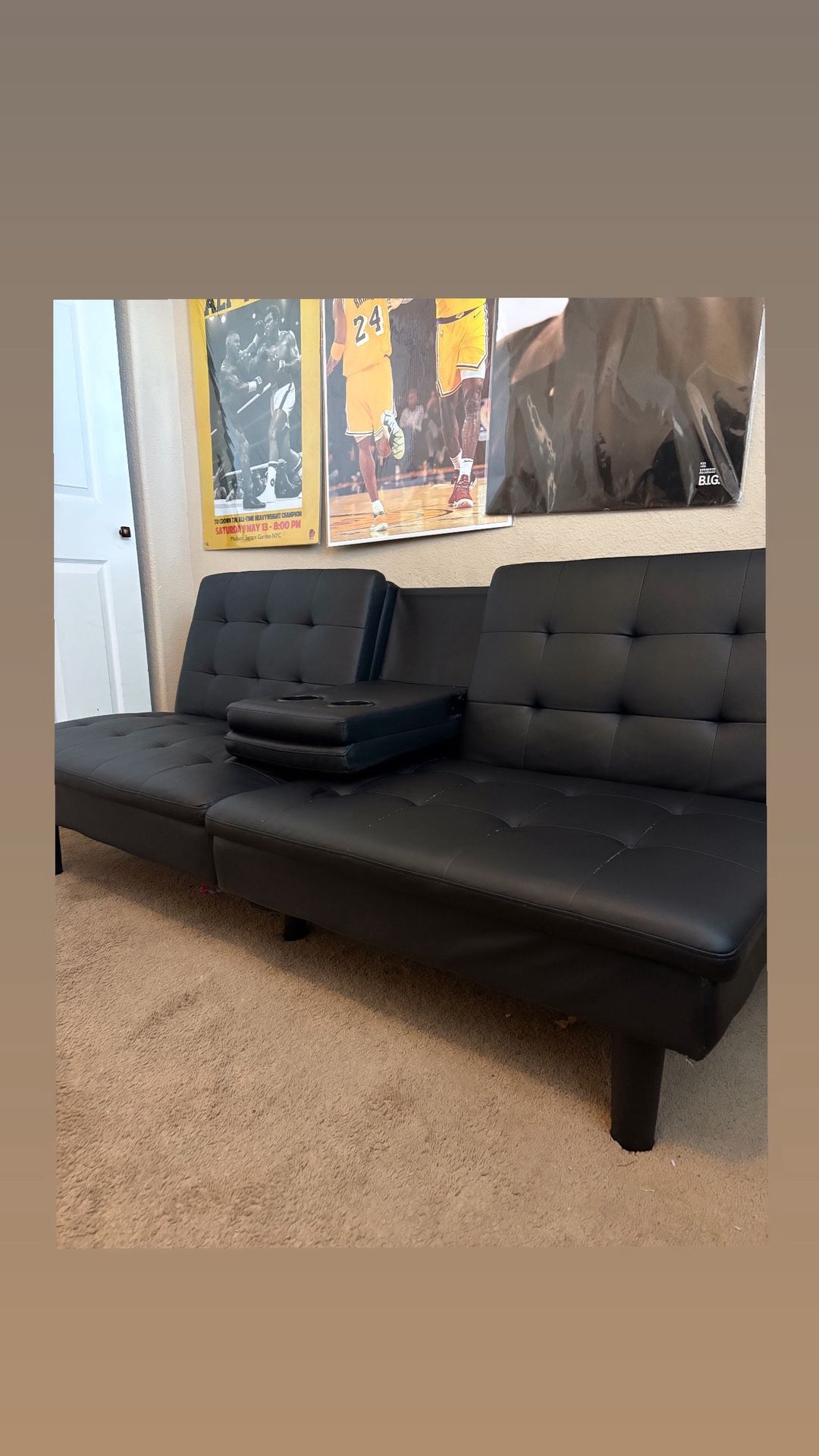 ALL BLACK LEATHER COUCH! NO TEARS NO SCRATCHES