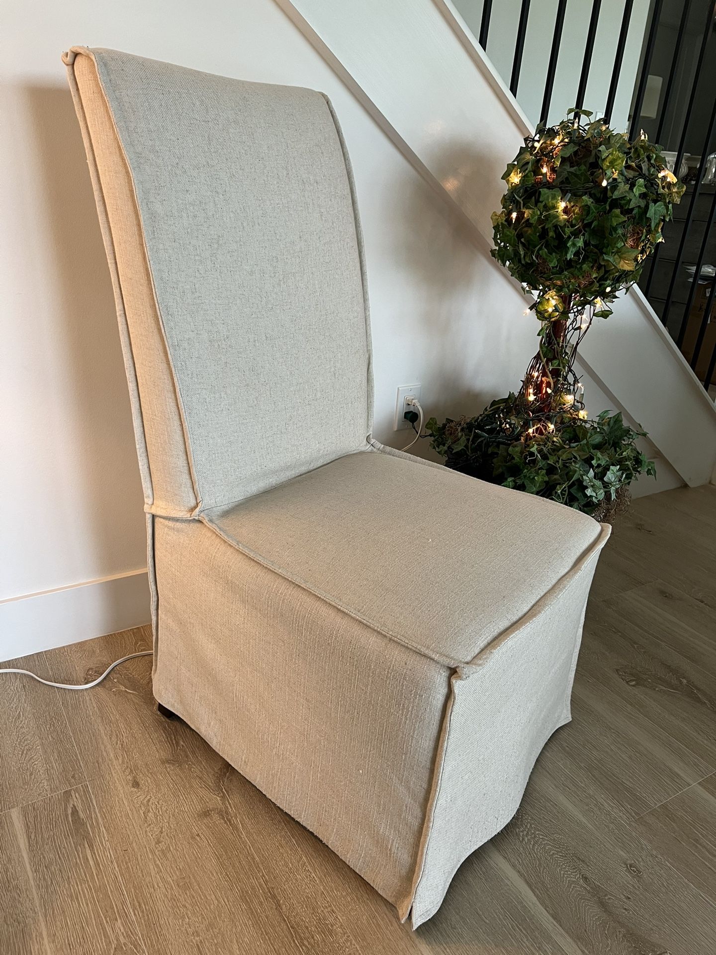 Accent Chair/ Desk Chair