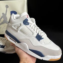 *Update Still Available Nike SB X Air Jordan 4 “Navy”