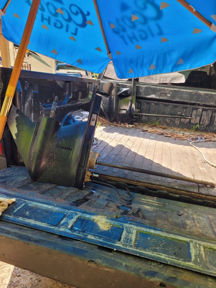 225 Hp Black Max 1995 25 In Shaft Less Than 20 Hr On Seals And Water Pump Excellent Working Condition