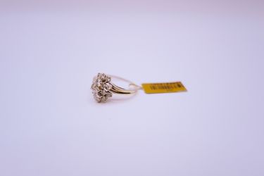 14K white gold cluster diamond ring