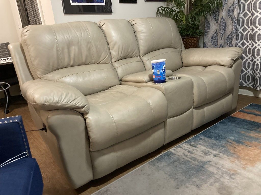 Like New Dual Electric Recliners W/ Console