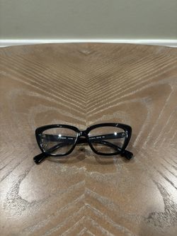 Women Coach Reading Glasses