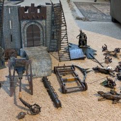 LOTR Helms Deep Action Set