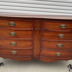 Beautiful Dixie dresser 