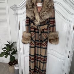 Vintage 1970's Wool Tie Coat with fur Collar and Cuffs