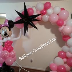 Minnie Mouse Balloon Art