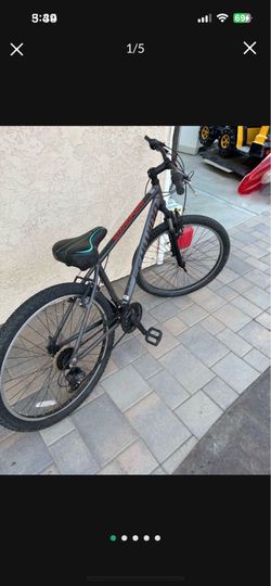 Schwinn Sandpoint mountain bike 27.5 inch tires