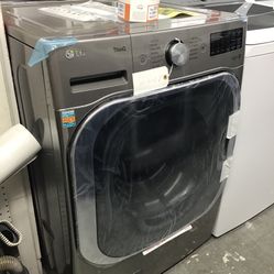 New Scratch And Dent LG Front Load Washer. 1 Year Warranty 