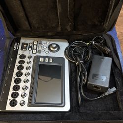 QSC TouchMix - 8 Compact Digital Mixer 