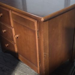 3 Piece Thomasville Set Oak Needs Some Tlc But We'll Crafted 