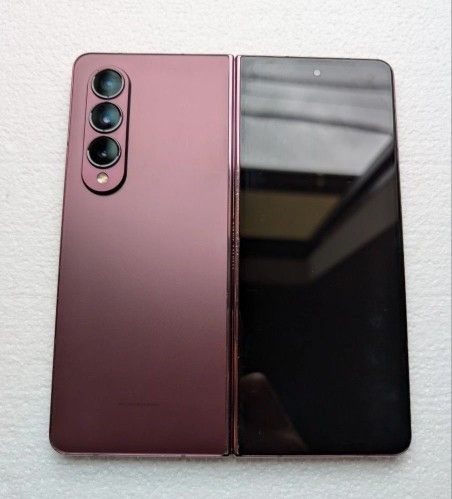 Samsung Galaxy Z Fold 4