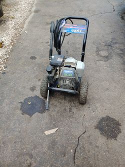 2400 PSI Pressure Washer