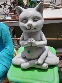 Cute yoga cat statue