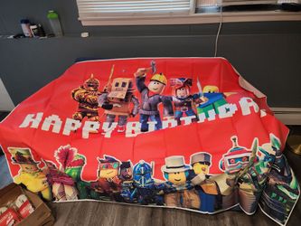Full lot of Roblox themed kids birthday supplies