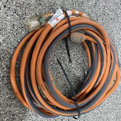 Extension cord Ridgid 14/3. 25’ multi outlets