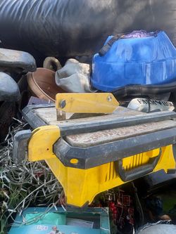 Tile cutter