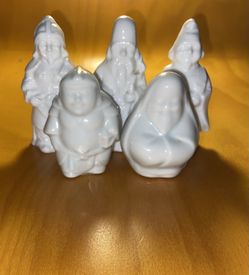 LOT OF 5  VINTAGE JAPAN MADE SMALL PORCELAIN FIGURINES