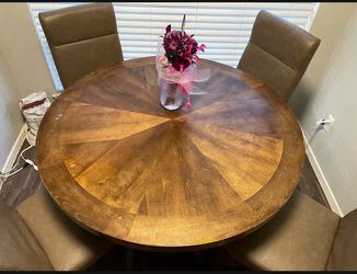 Costco 5-Piece Dining Table Set Chairs 300 OBO
