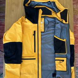 The North Face women’s Summit Series L5 FUTURELIGHT jacket - size L
