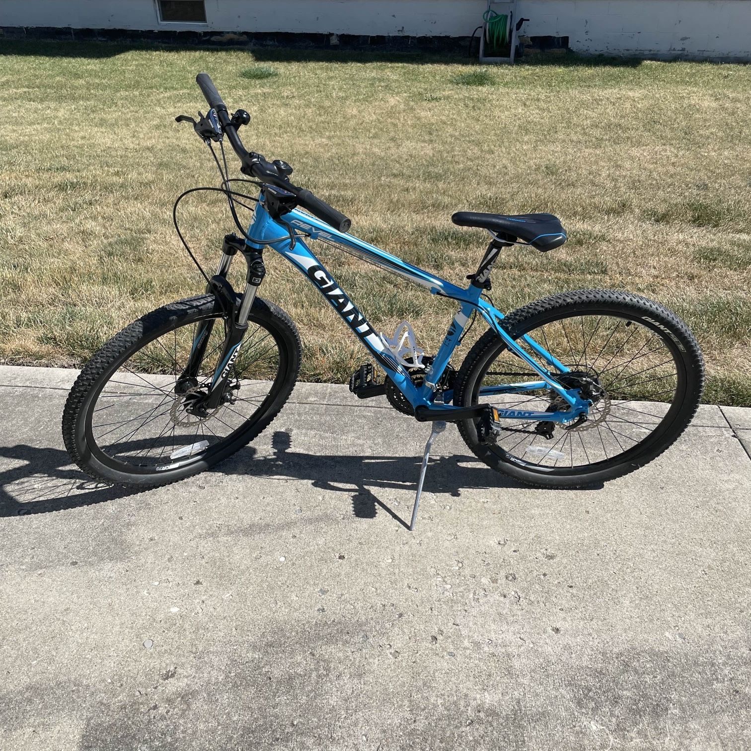 giant revel bicycle Used Mountian Bike 2013 Giant Revel 1 Bike