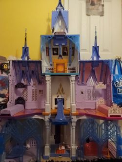 Frozen House
