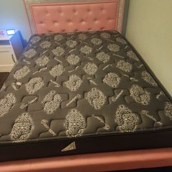 full size pink platform bed