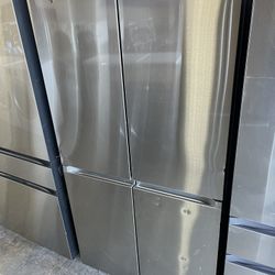 Samsung Fridge We Finance 3202 Waterloo Road in Stockton