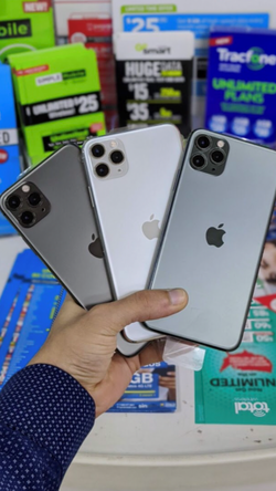 Apple iPhone 11 Pro Max 256GB / 64GB | $50 Down And Take It Home!