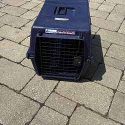 Deluxe Petmate Travel Crate
