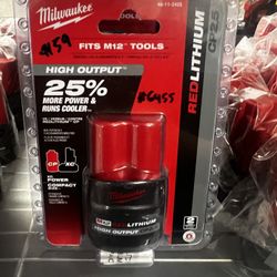Milwaukee M12 12V Lithium-Ion CP High Output 2.5 Ah Battery Pack